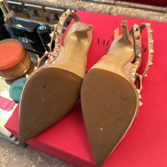 Valentino PATENT ROCKSTUD CAGED PUMP - Picture 7 of 7